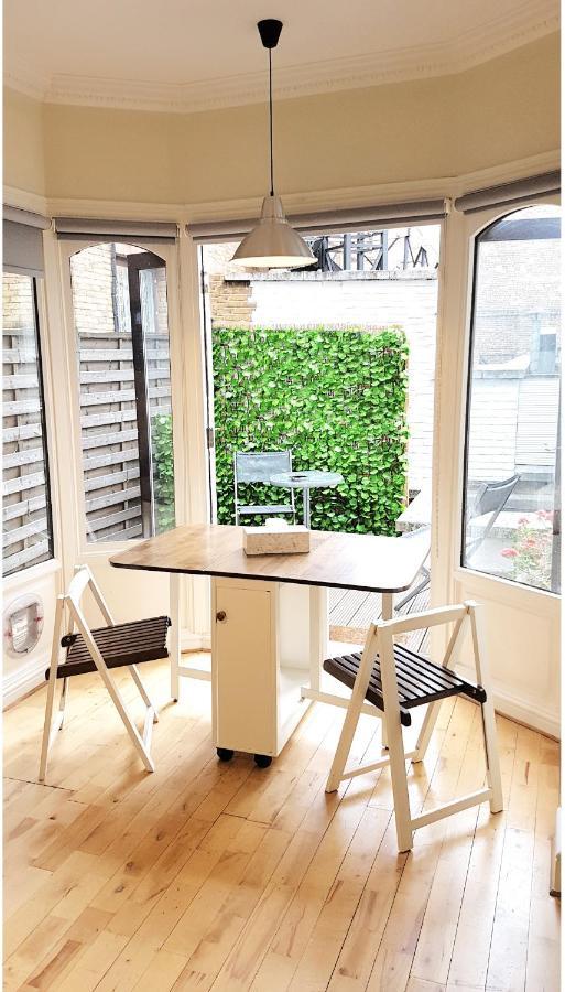 TERRACE 2 BEDROOM APARTMENT- WIFI-Covent Garden Apartment London